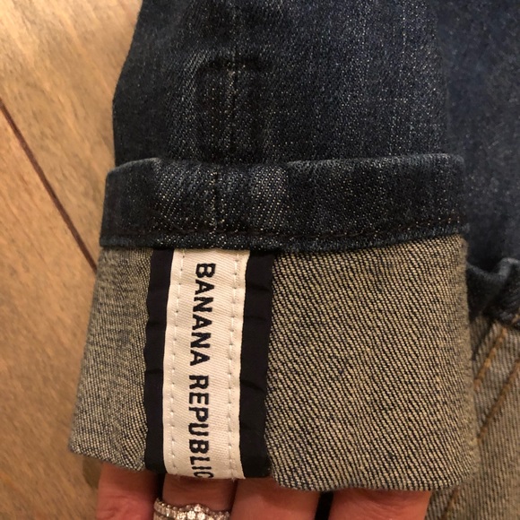 Banana Republic Capris - Picture 3 of 3